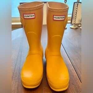 Hunter Mustard Yellow Waterproof Short Rain Boots Size 40/41 9
